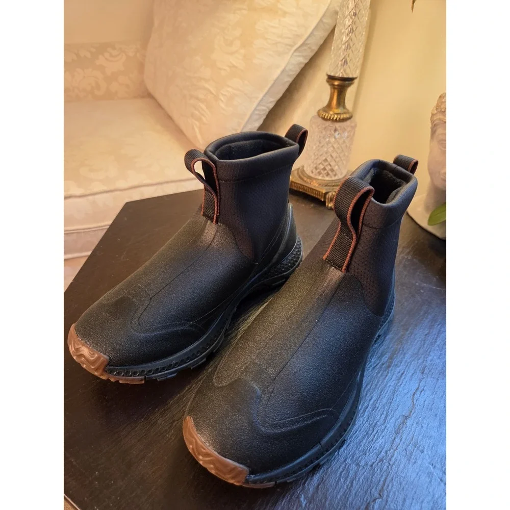 Muck Boots Mens Outscape Max Dark Shadow Black Ankle Boots MTSM000 Sz 9 NEW $145
